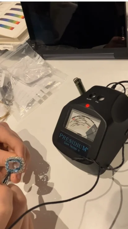 Presidium gem tester on a pendant stone