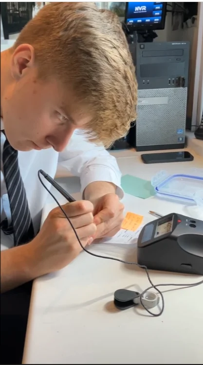 Diamond tester reading on monitor